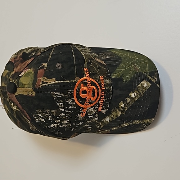 Garth Brooks Tour Tee and Hat Bundle - Picture 8 of 11